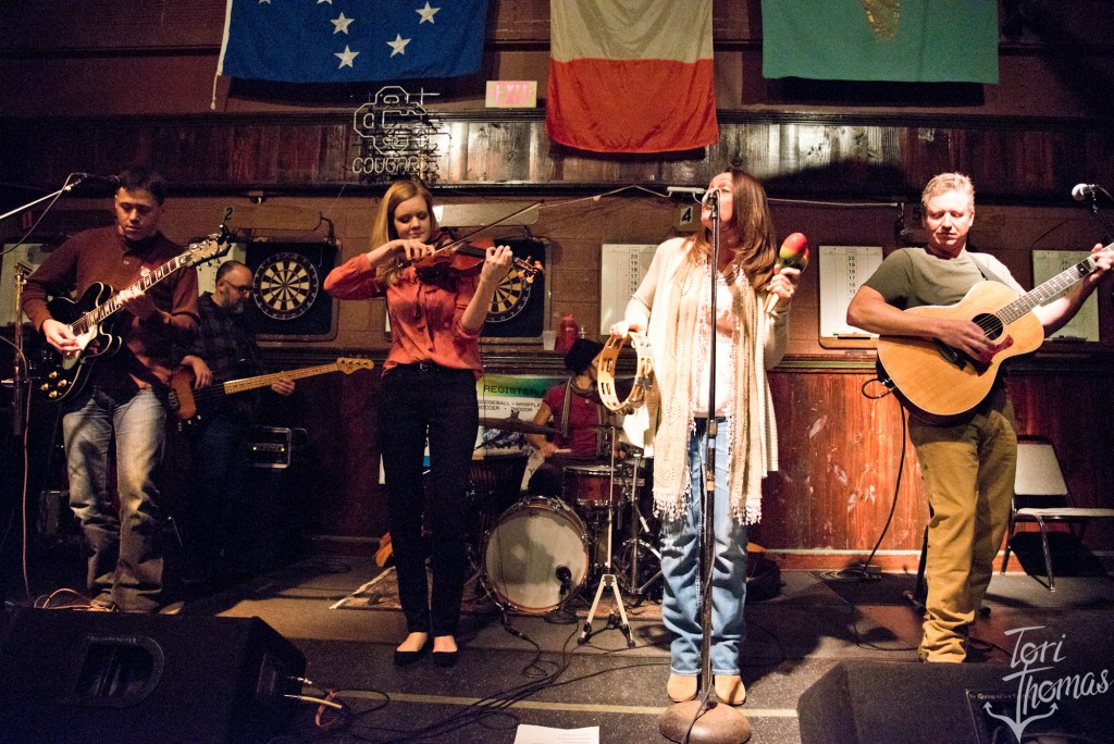 A Feet-Stomping, Hand-Clapping Romp: Fonn Mor, with Curt Tramel, plays Bell's Brewery in Kalamazoo tonight. (Photo/Tori Thomas)